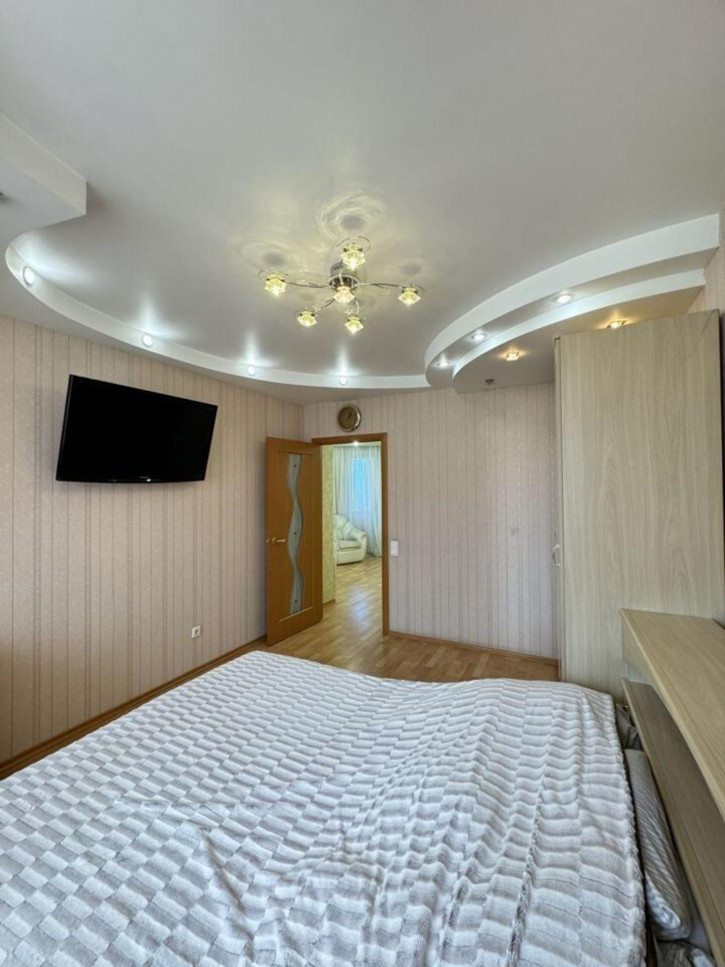 3-комн квартира Лунная ул, 41А