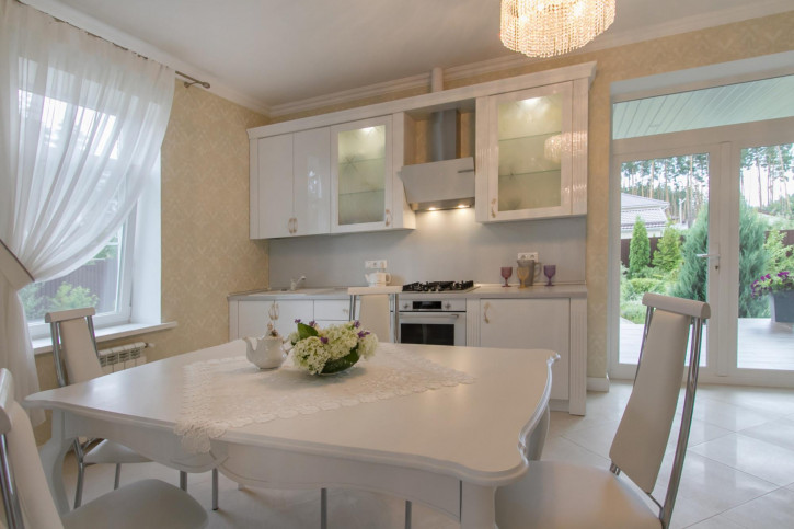 Коттедж/дом Титова ул., 3 Коттедж/дом Титова ул., 3