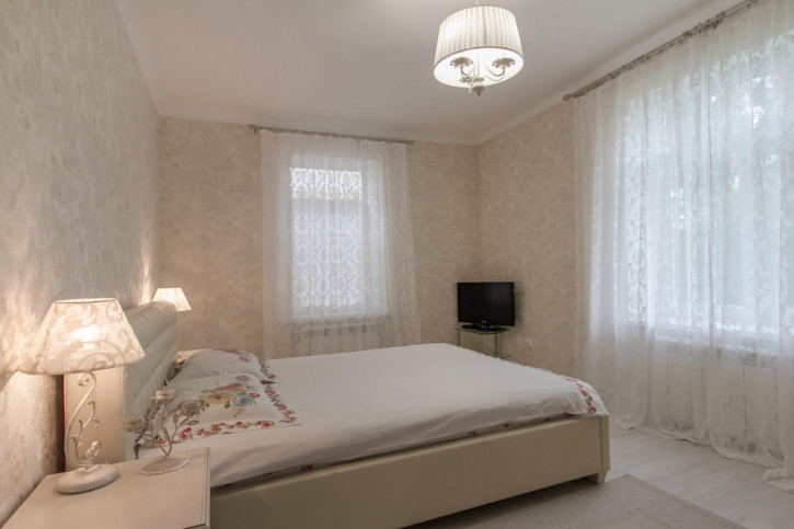 Коттедж/дом Титова ул., 3 Коттедж/дом Титова ул., 3