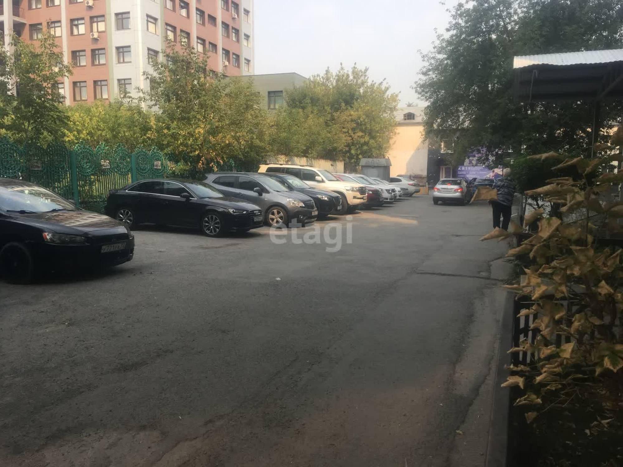 Купить помещение свободного назначения за 20 500 000 рублей на Республики 53