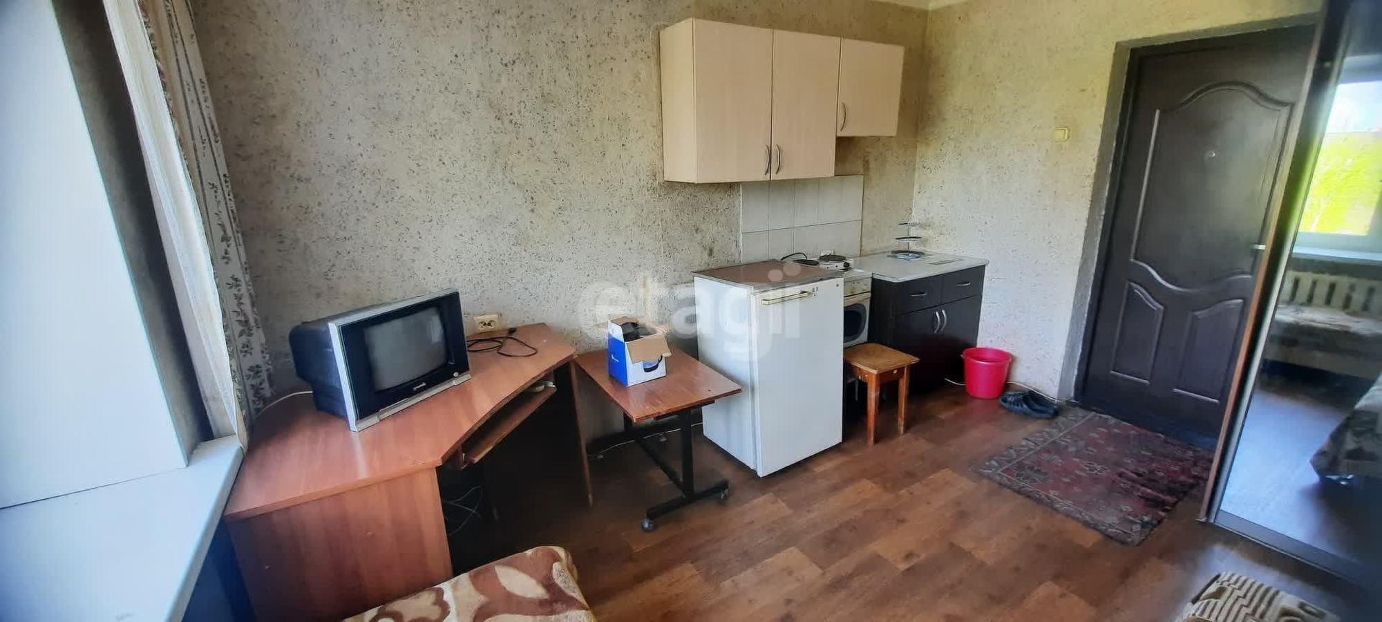 Купить комнату за 750 000 рублей на Юганский пр, 9
