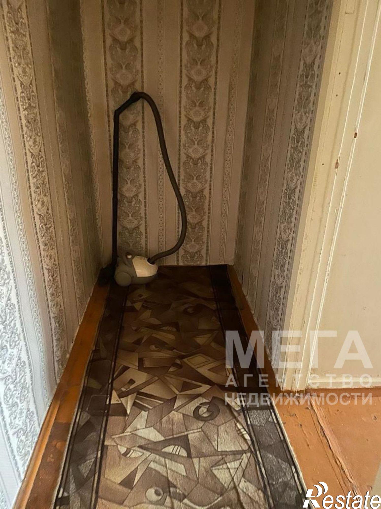 Купить квартиру за 3 990 000 рублей на Сулимова ул, 100