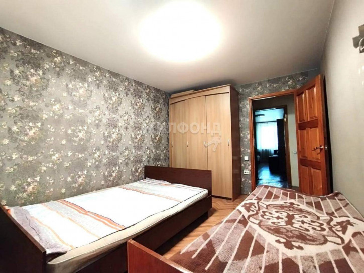 3-комн квартира Поспелова улица, д.17