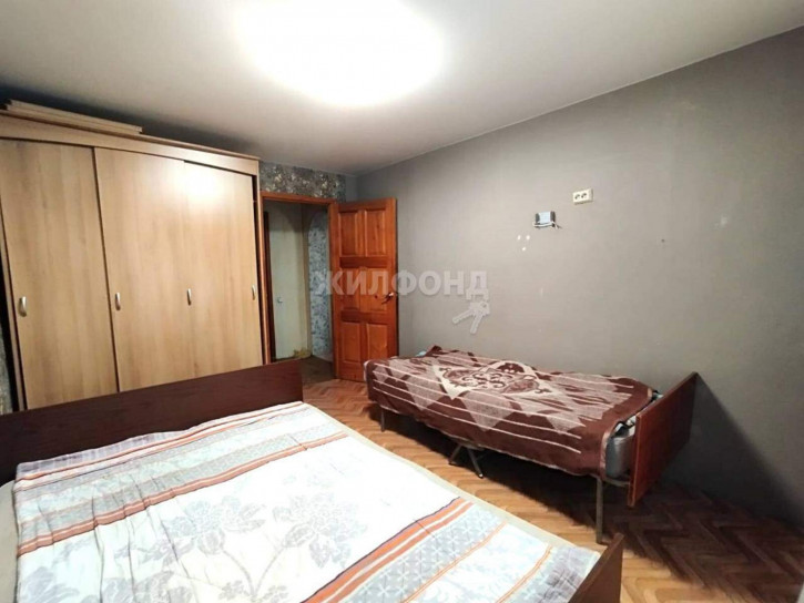 3-комн квартира Поспелова улица, д.17