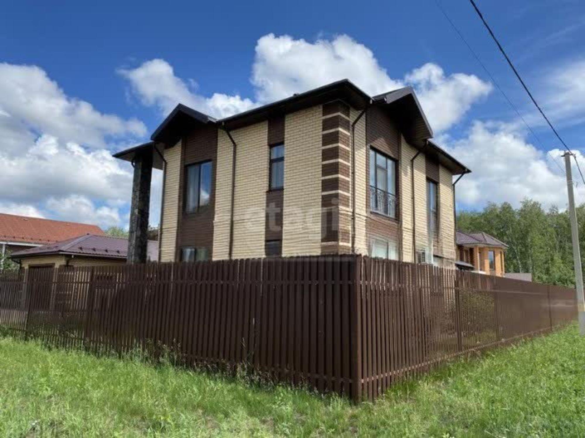 Купить дачу, дом, коттедж за 26 000 000 рублей на Радужный проезд, 7
