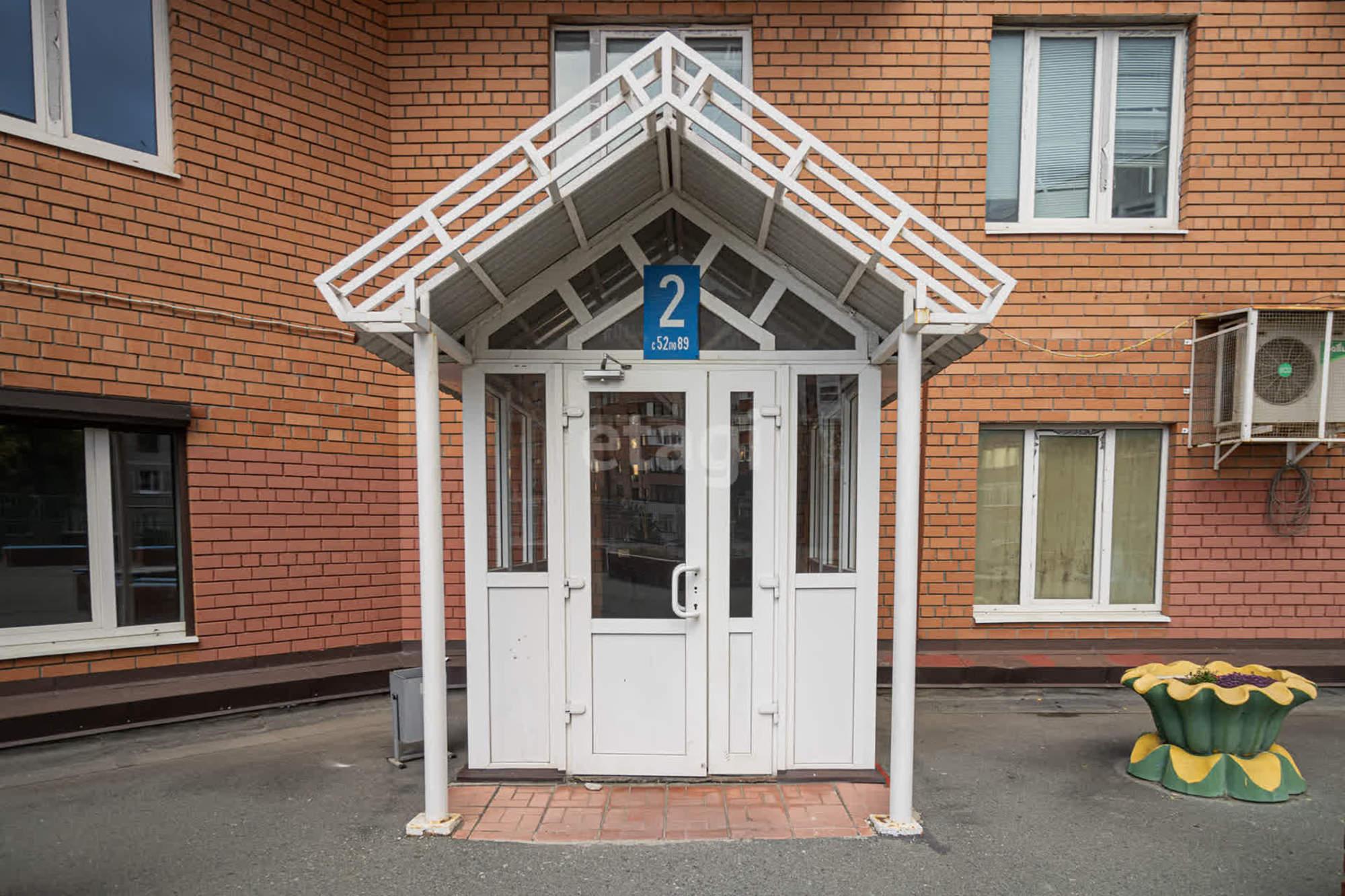 Купить квартиру за 15 000 000 рублей на Малыгина, 2