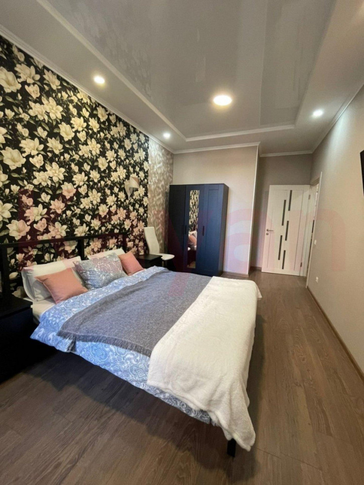 2-комн квартира Суворова ул.