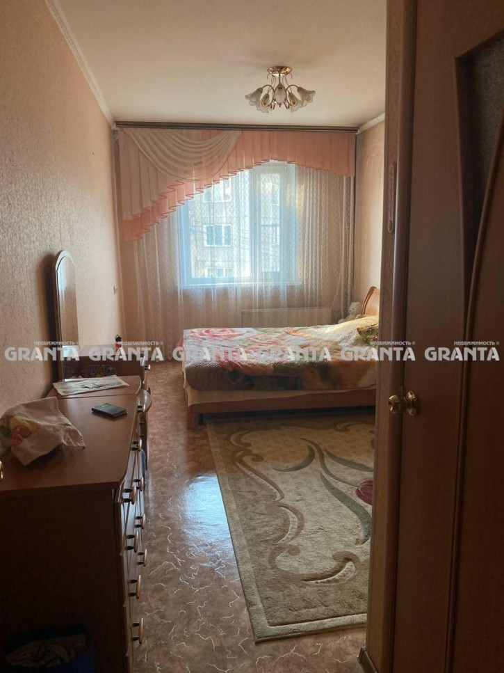 4-комн квартира ул Хабаровская 2-я, 4