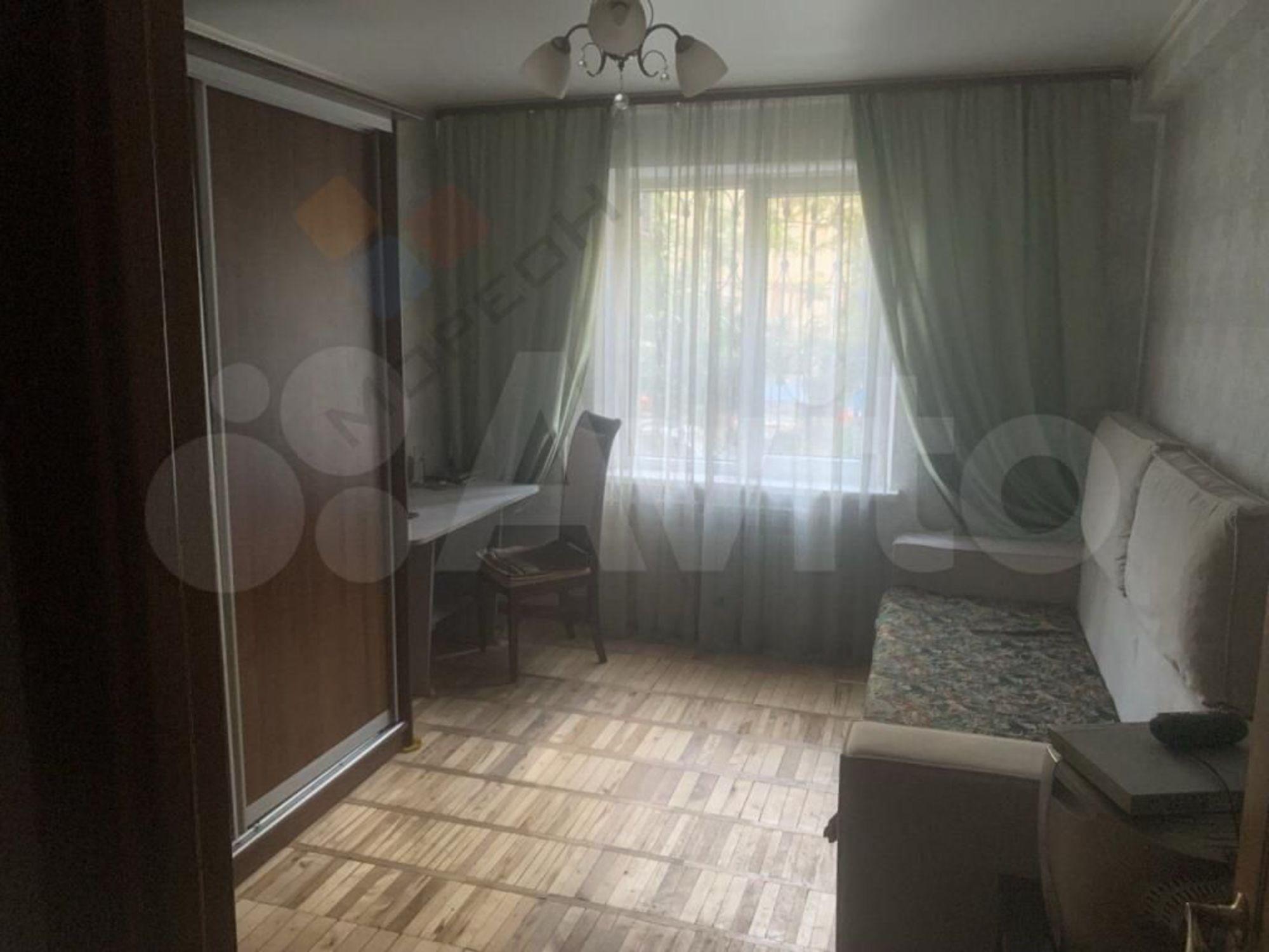 Купить квартиру за 10 600 000 рублей на Платановый б-р, 19/1