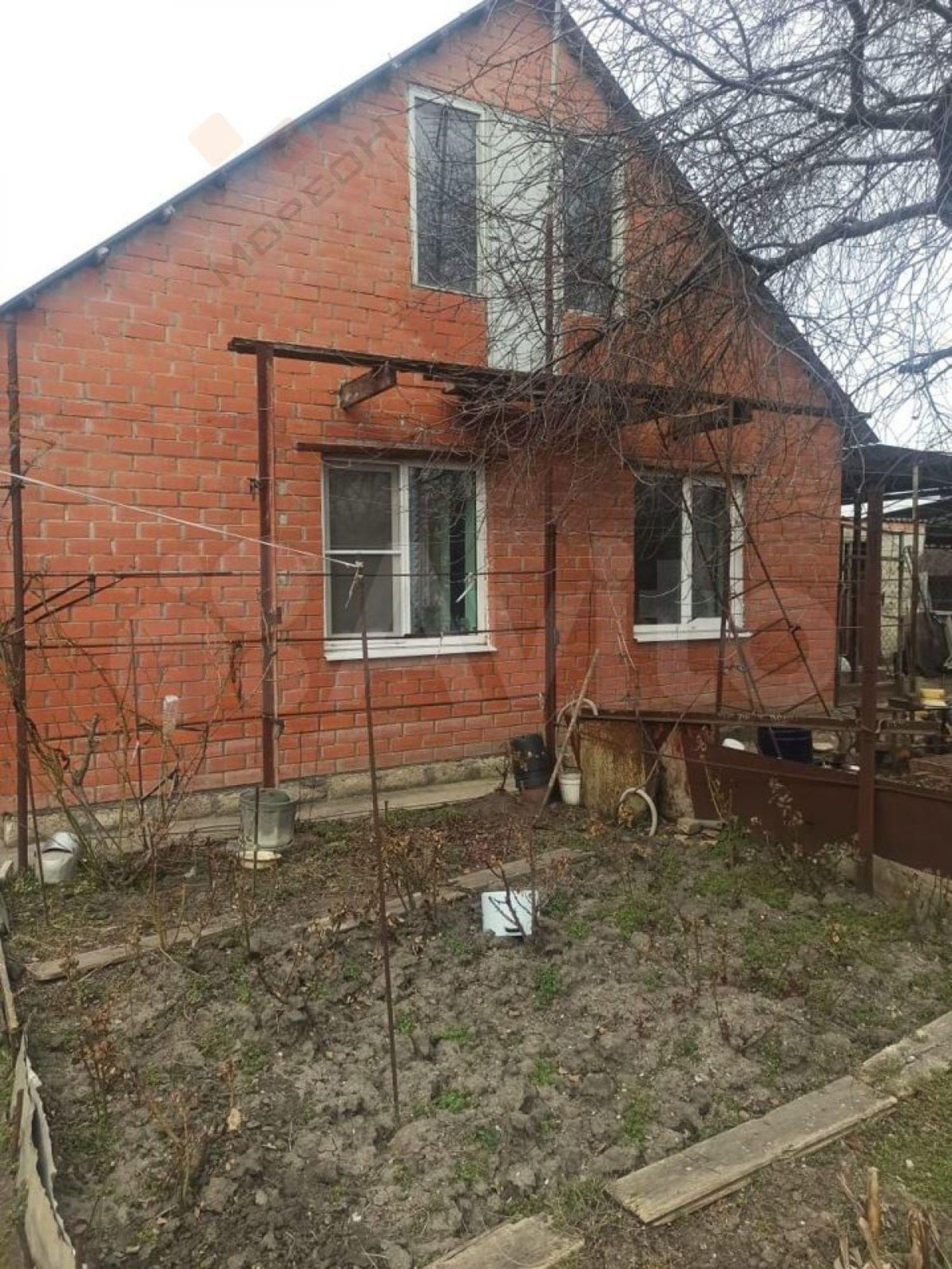 Купить дачу, дом, коттедж за 4 200 000 рублей на Розовая ул, 2