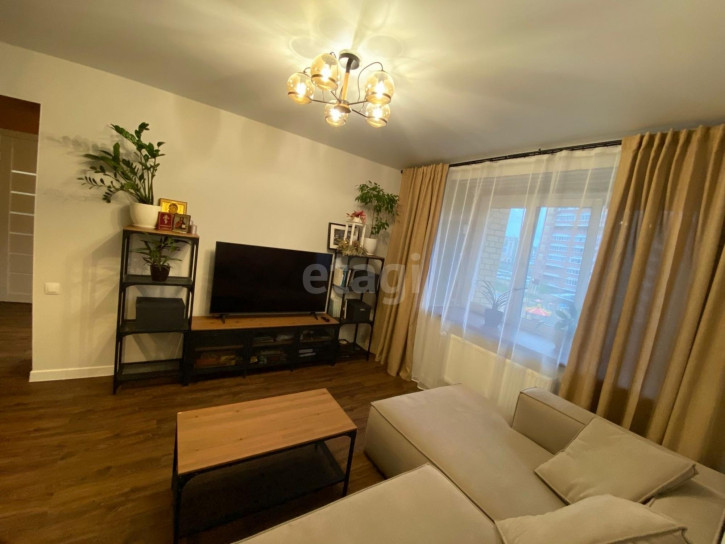 2-комн квартира Евгения Ермакова, 1/2