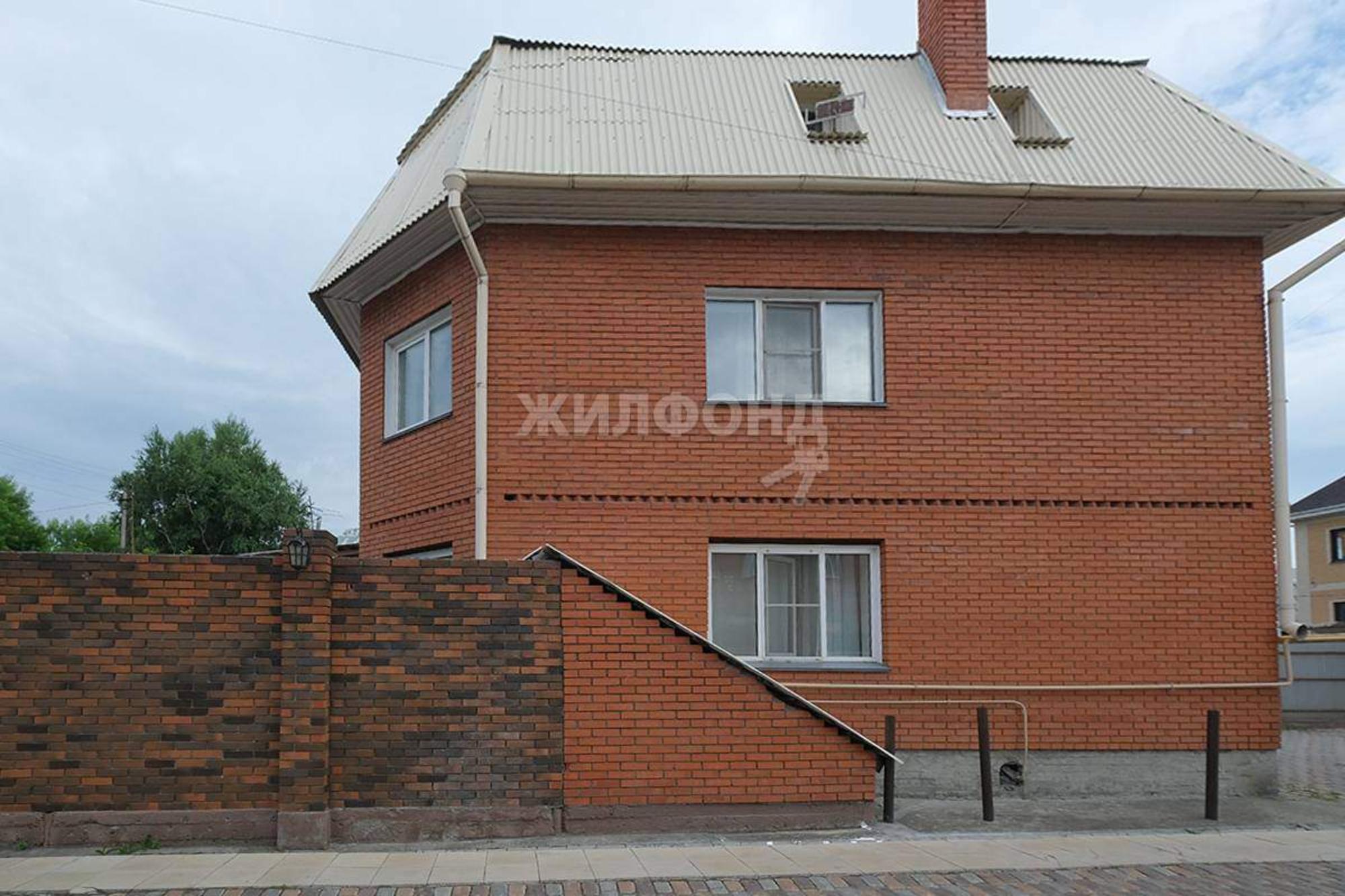Купить дачу, дом, коттедж за 25 000 000 рублей на Воинская улица, д.10