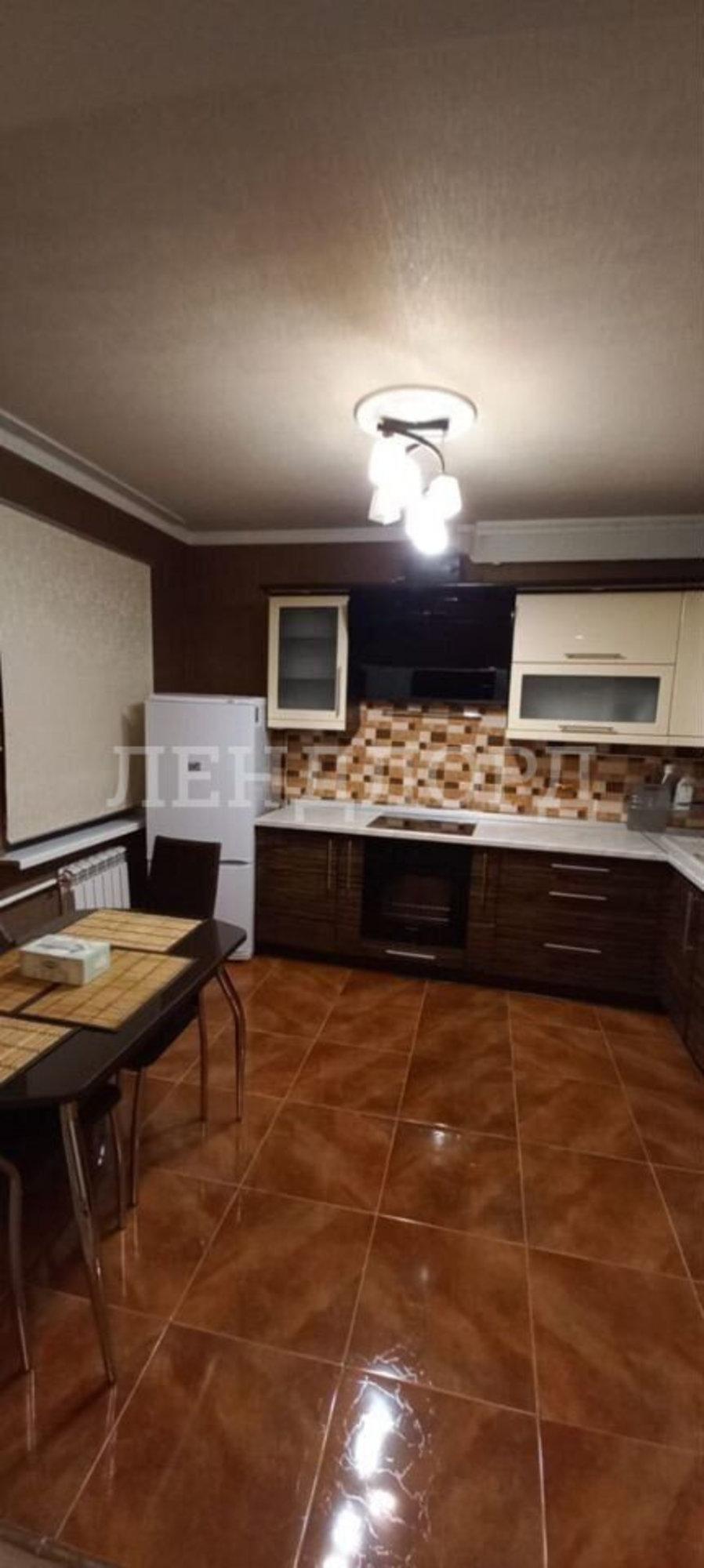 Купить квартиру за 4 600 000 рублей на Футбольная улица, 25