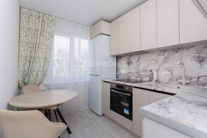 3-комн квартира 1905 года улица, д.30