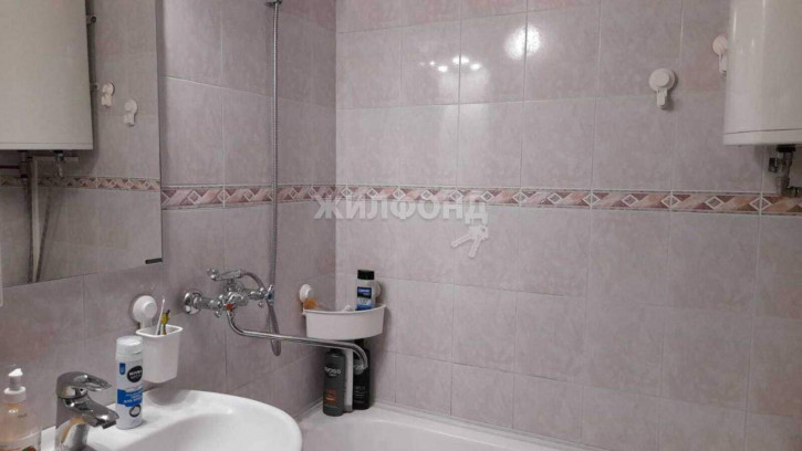 4-комн квартира Юбилейный проспект, д.19