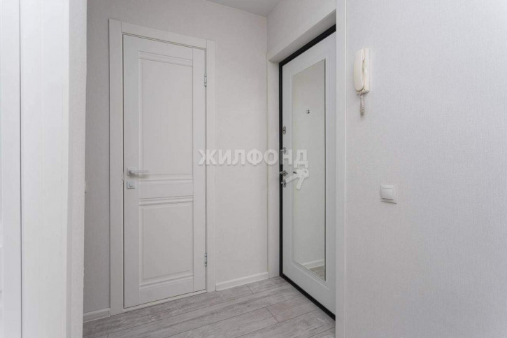 3-комн квартира 1905 года улица, д.30