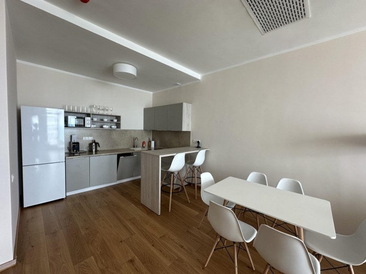 1-комн квартира проспект Революции, 3