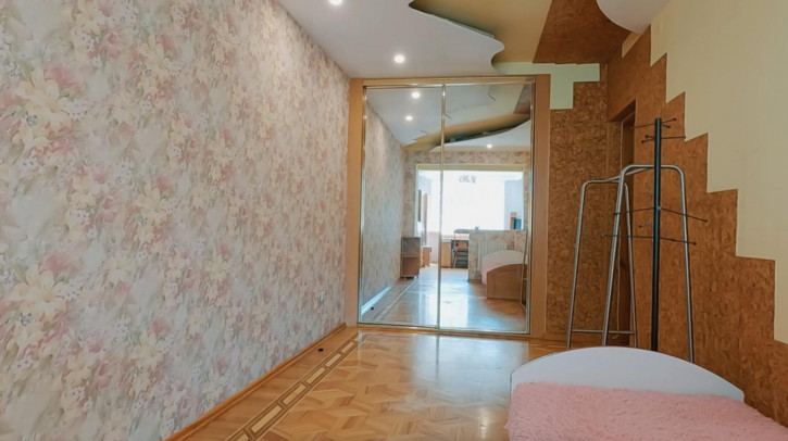 3-комн квартира улица Толстого, 57 3-комн квартира улица Толстого, 57