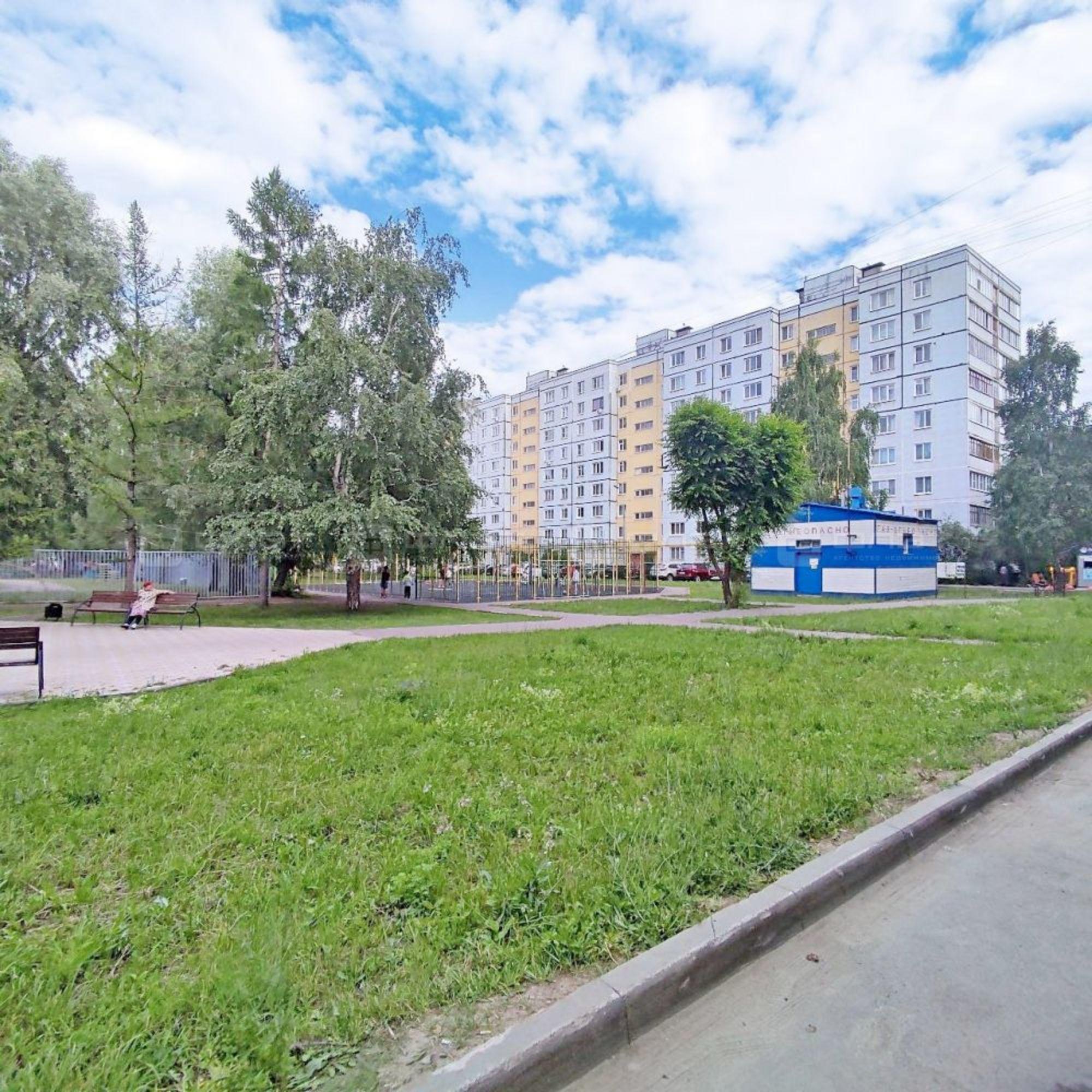 Купить комнату за 2 500 000 рублей на ул. Академика Лаврентьева, дом 22
