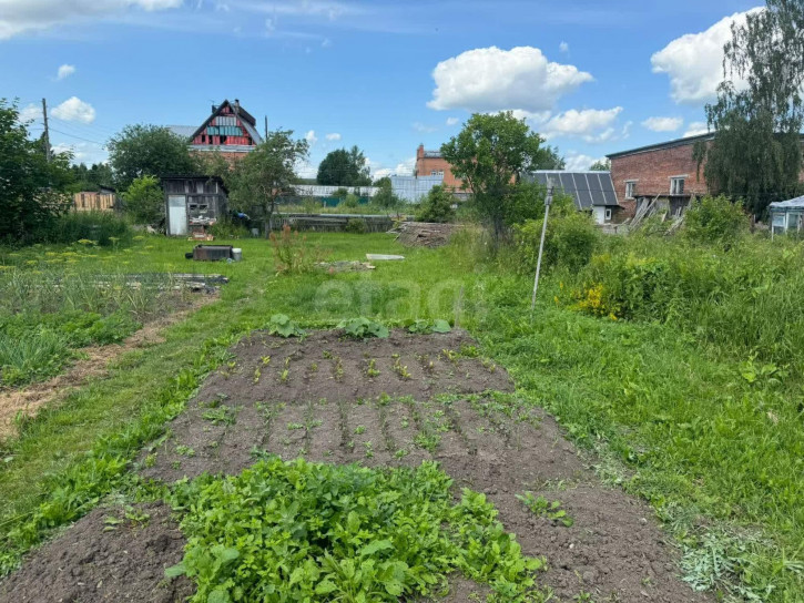 Земельный участок ,