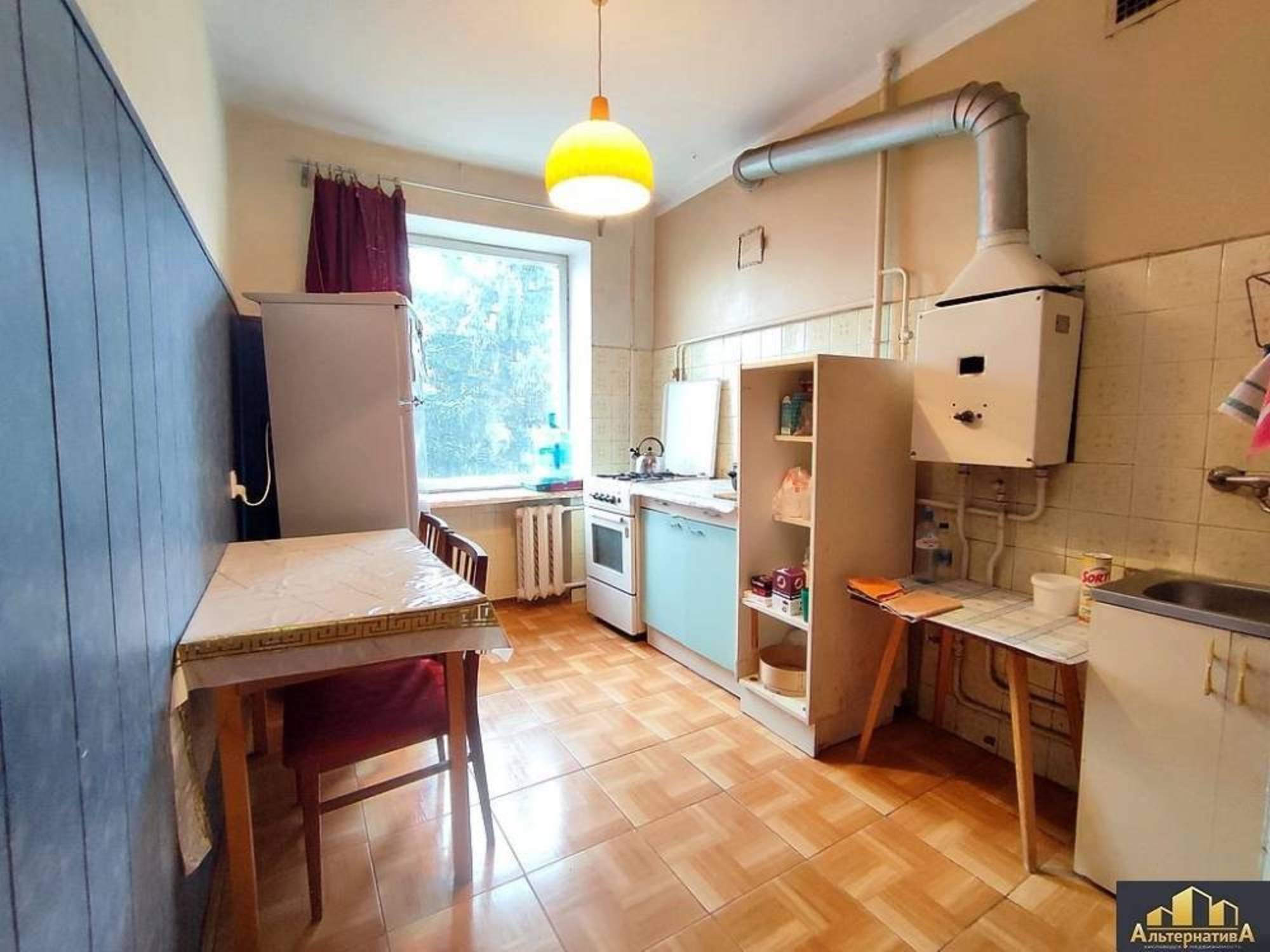 Купить квартиру за 12 350 000 рублей на Цеткин Клары ул.