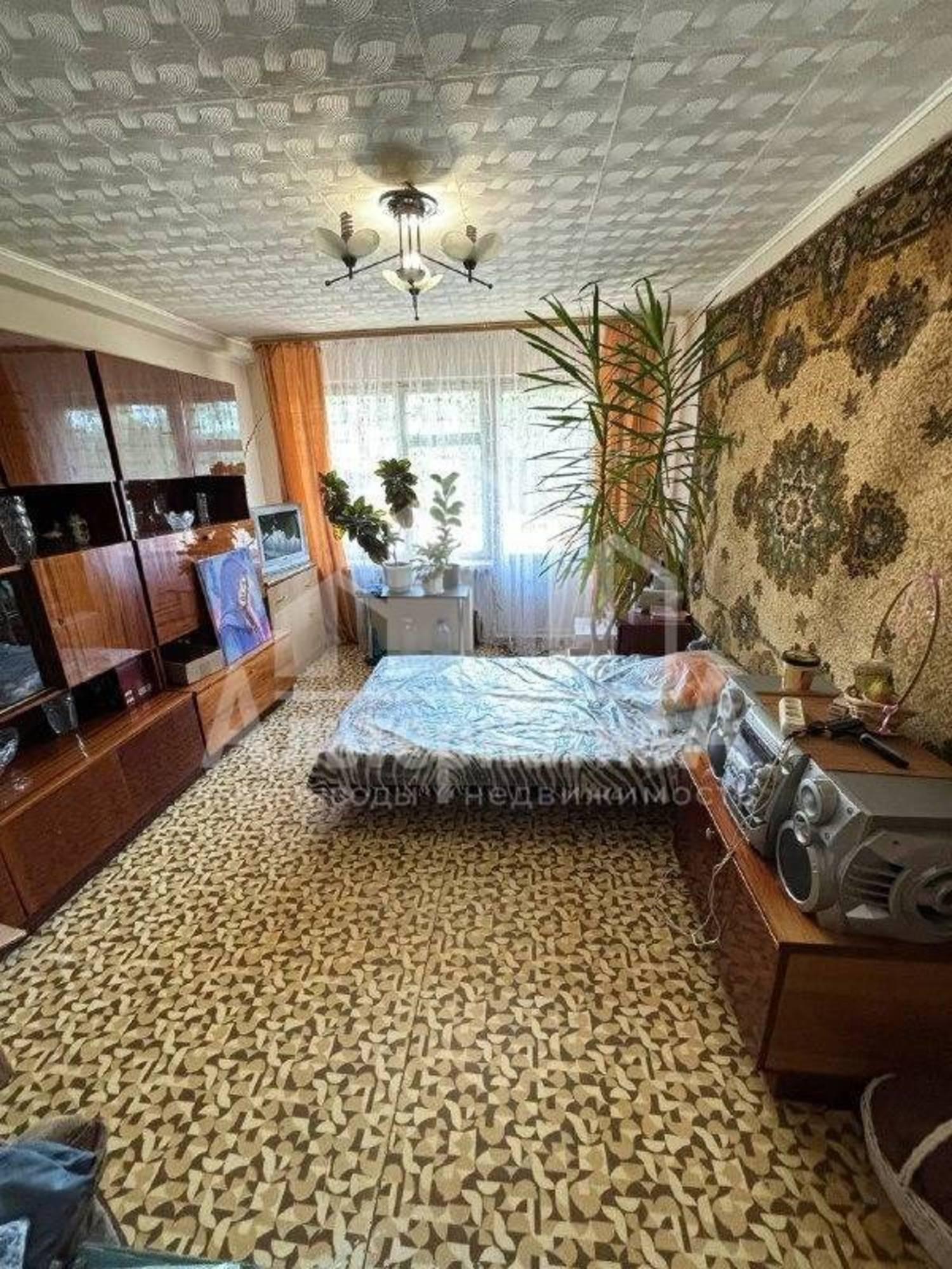 Купить квартиру за 15 000 000 рублей на Крутая дорога ул.