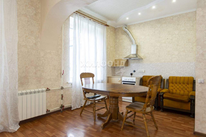 2-комн квартира Строителей проспект, д.37