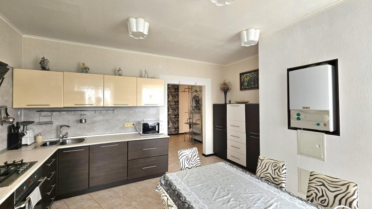 3-комн квартира им Чернышевского Н.Г. ул., 170/176