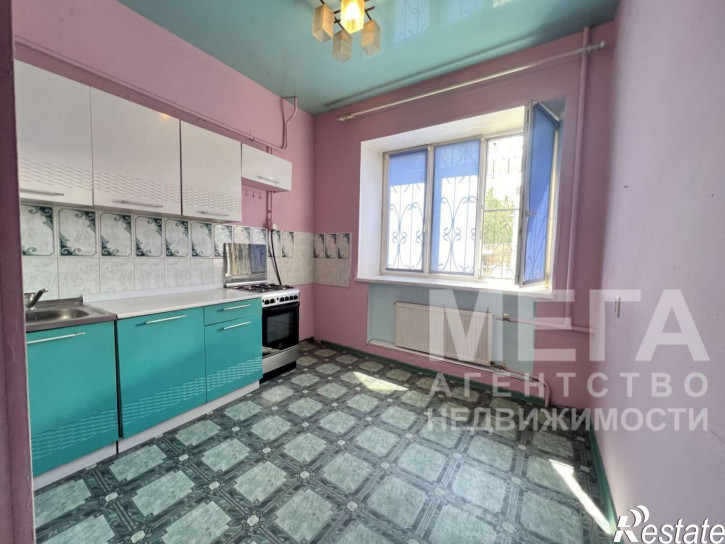 1-комн квартира Российская ул, 28
