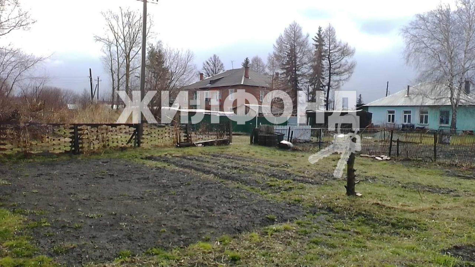 Купить квартиру за 2 500 000 рублей на Железнодорожная улица, д.8