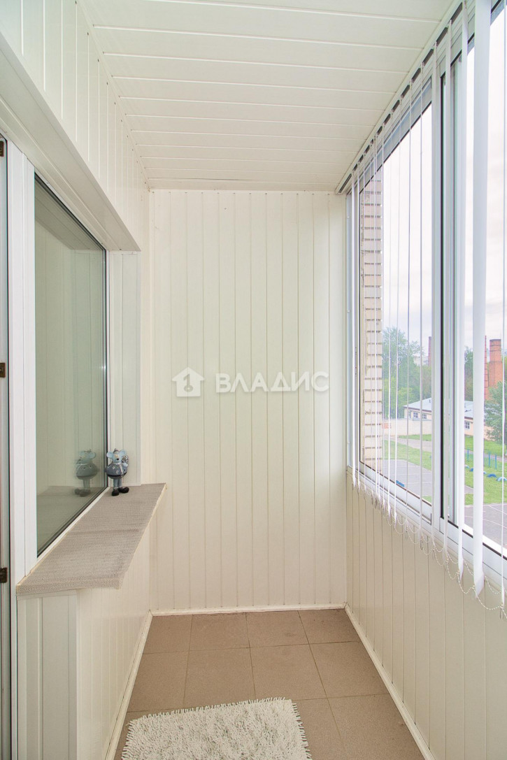 3-комн квартира улица Пичугина