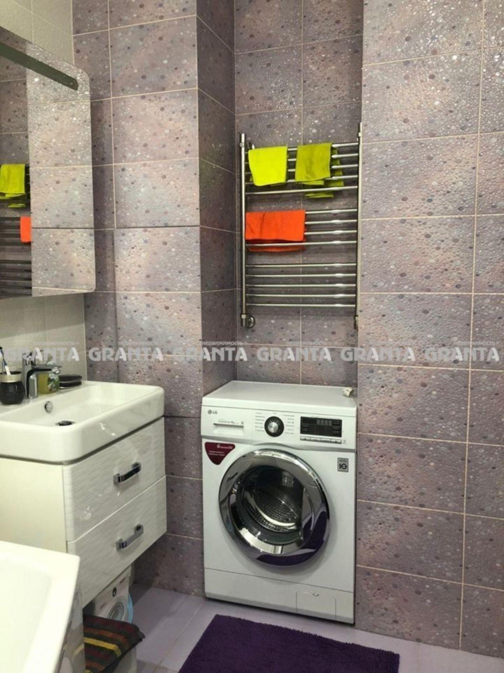 2-комн квартира ул 78 Добровольческой бригады, 40