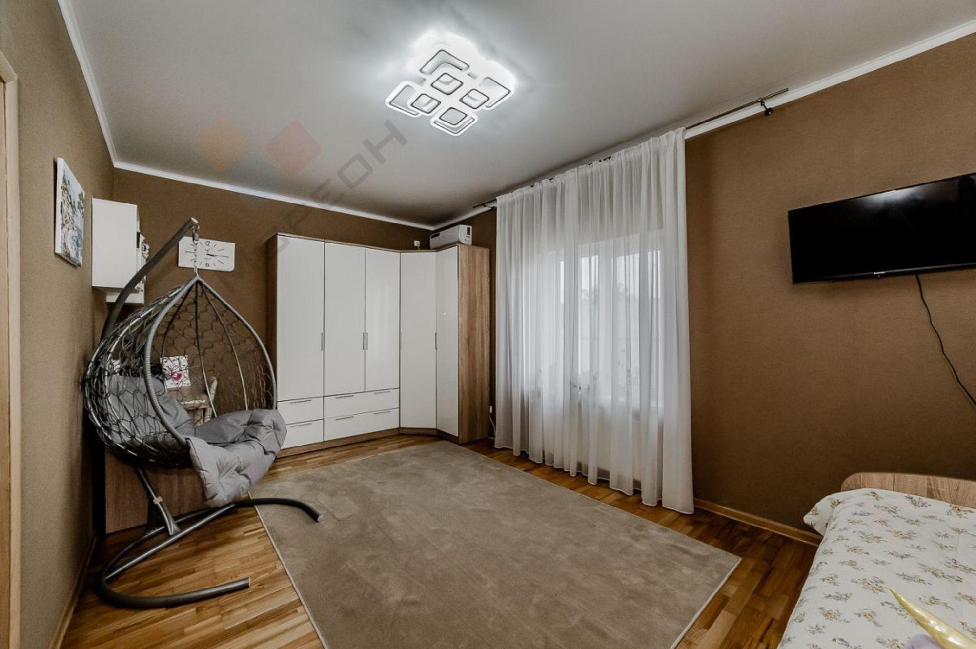 Купить дачу, дом, коттедж за 5 299 000 рублей на Зарничная, 21/1