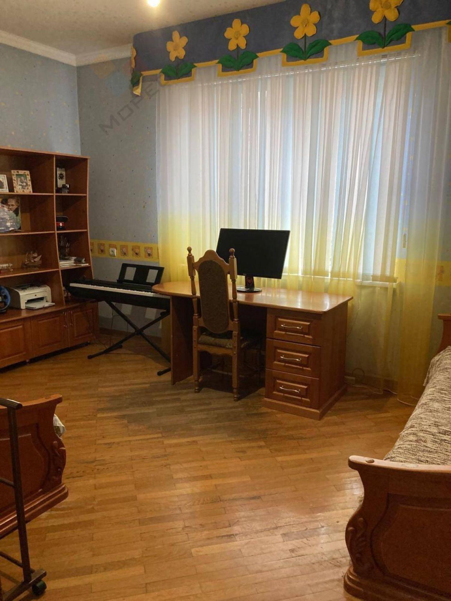 Купить дачу, дом, коттедж за 13 000 000 рублей на Базовый пер, 8