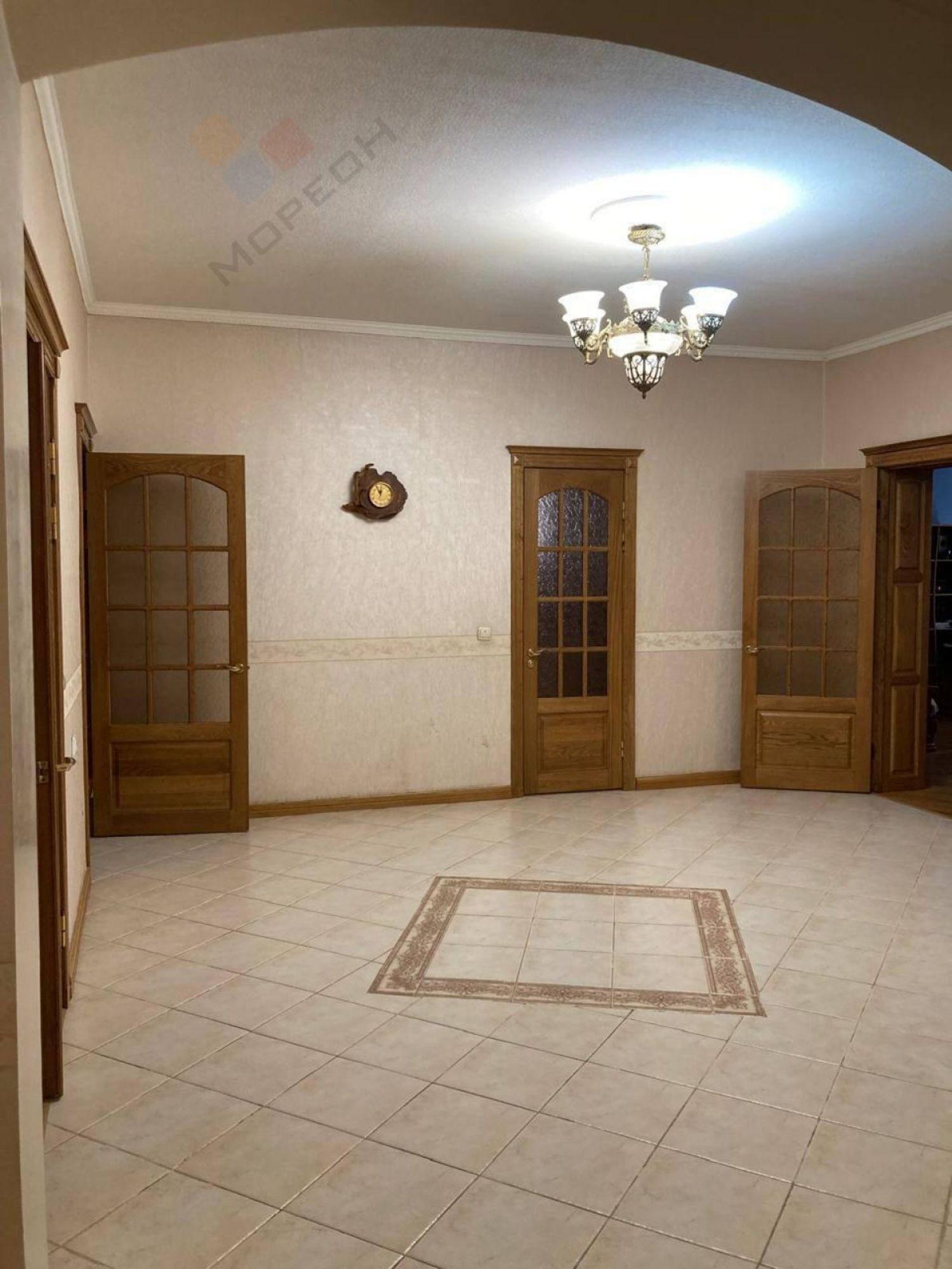 Купить дачу, дом, коттедж за 13 000 000 рублей на Базовый пер, 8