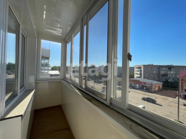 4-комн квартира Октябрьская, 11