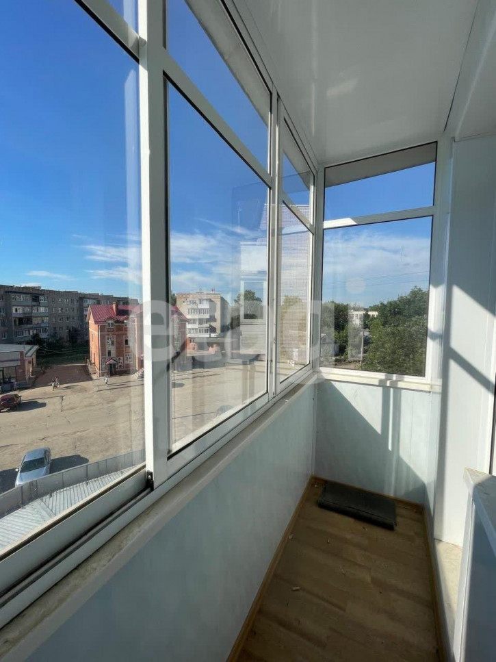 4-комн квартира Октябрьская, 11