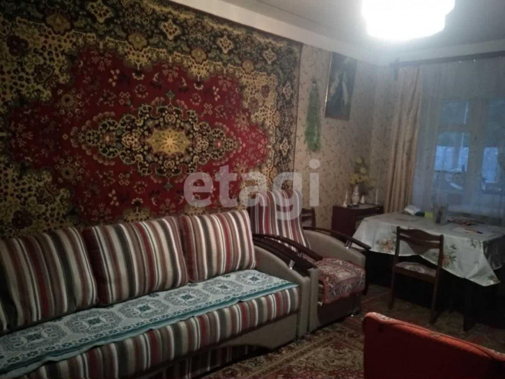 2-комн квартира Титова, 1А