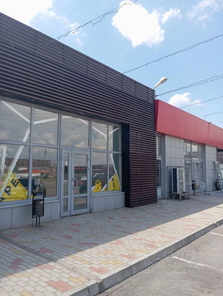Торговое помещение ул Думенко, 32,  д. 32