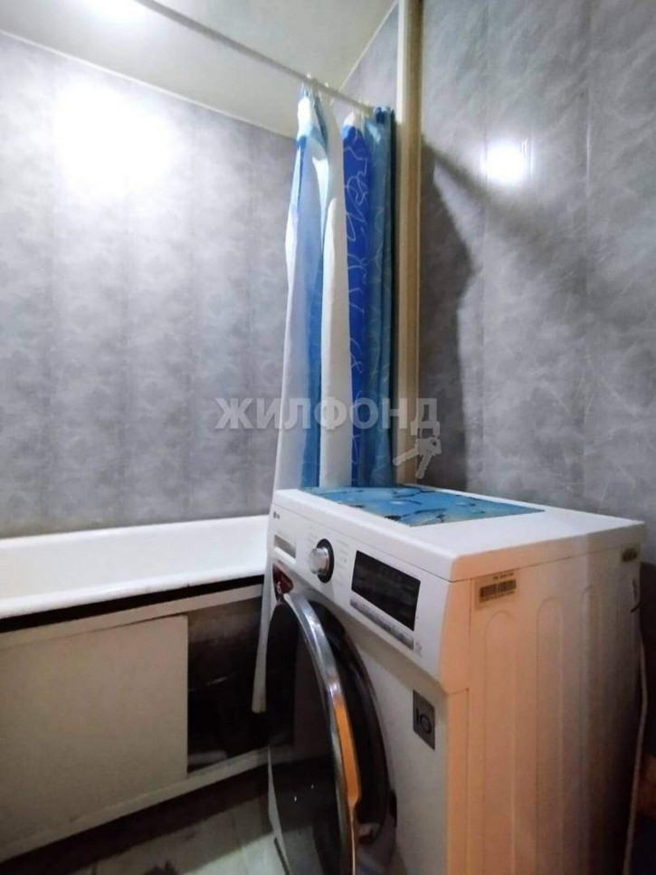 3-комн квартира Поспелова улица, д.17
