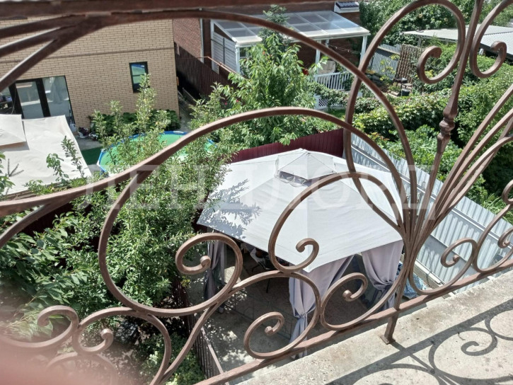 Коттедж/дом Лавровая