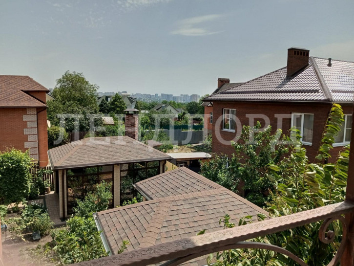 Коттедж/дом Лавровая