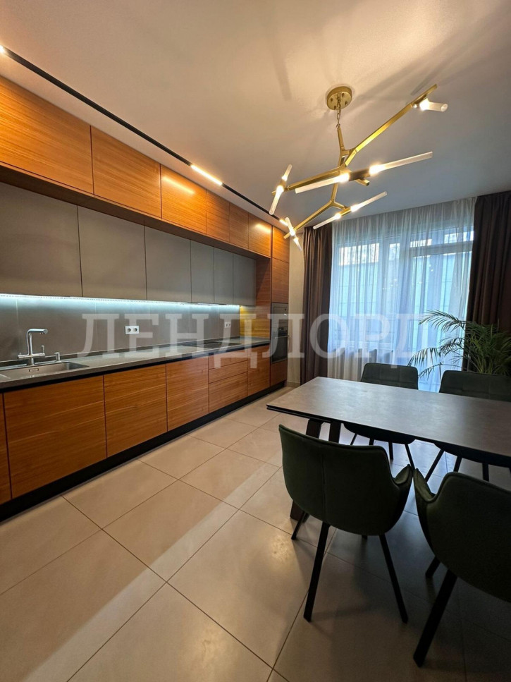 3-комн квартира Кировский проспект, 116