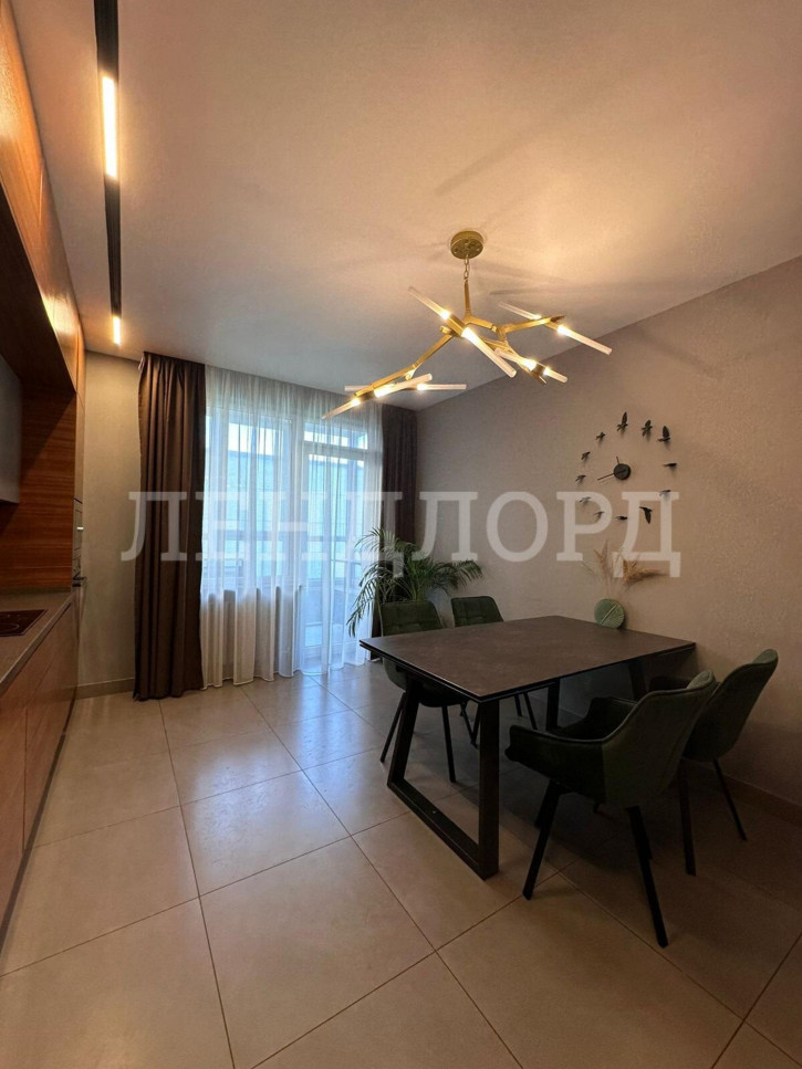 3-комн квартира Кировский проспект, 116