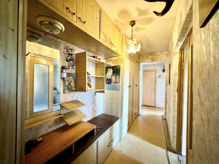 3-комн квартира Строителей ул, 31