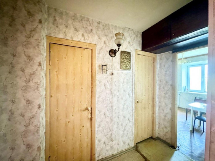 3-комн квартира Строителей ул, 31