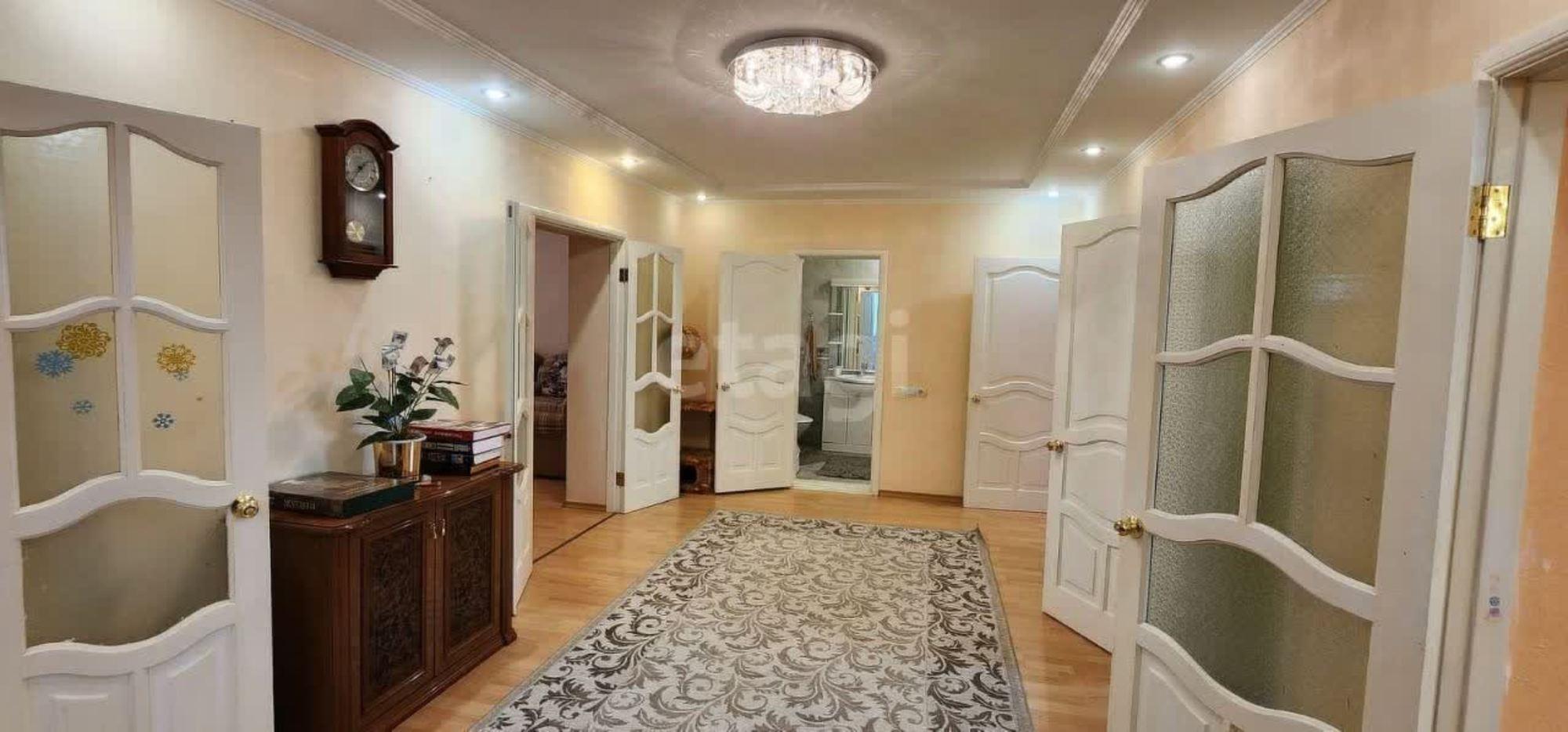 Сдать квартиру за 55 000 рублей на Лазо, 21