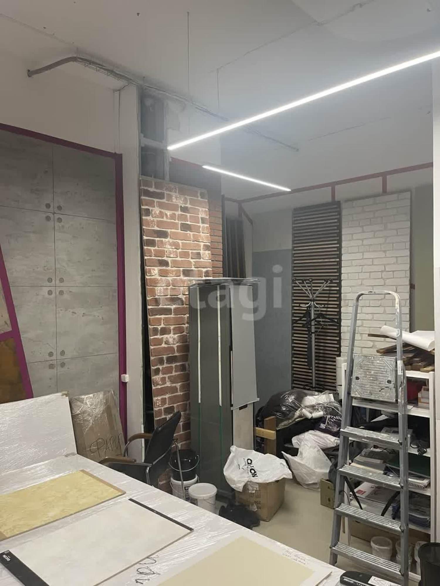 Купить офис, помещение под офис за 46 499 000 рублей на Екатеринбург