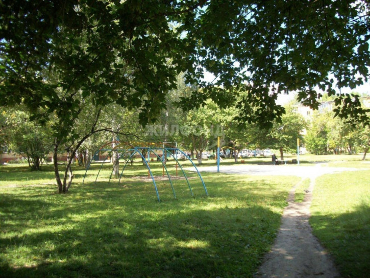2-комн квартира микрорайон В, 17