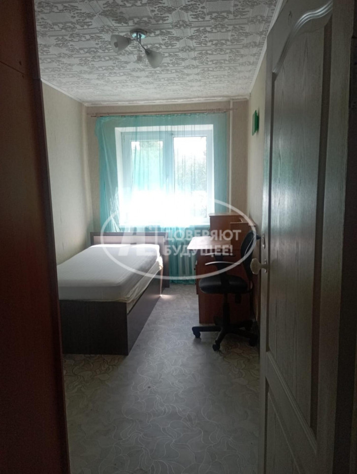 3-комн квартира улица Орджоникидзе, 3